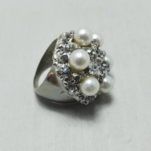 silver beaded cluster rhinestone and pearl ring - Picture 3 of 5